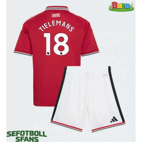 Manchester United Youri Tielemans #18 Hemmaställ Barn 2026-27 Kortärmad (+ Korta byxor) Manchester United Youri Tielemans #18 Hemmaställ Barn 2026-27 Kortärmad (+ Korta byxor)